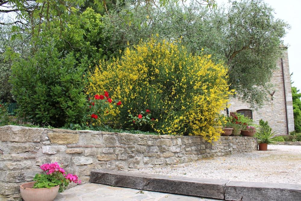 Agriturismo Sant'Agata Пиана дели Албанези Екстериор снимка