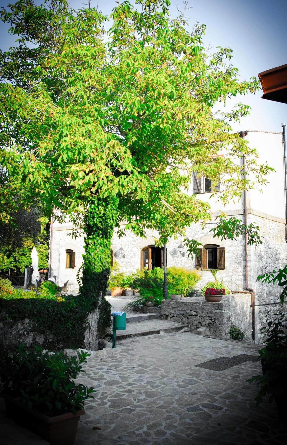 Agriturismo Sant'Agata Пиана дели Албанези Екстериор снимка