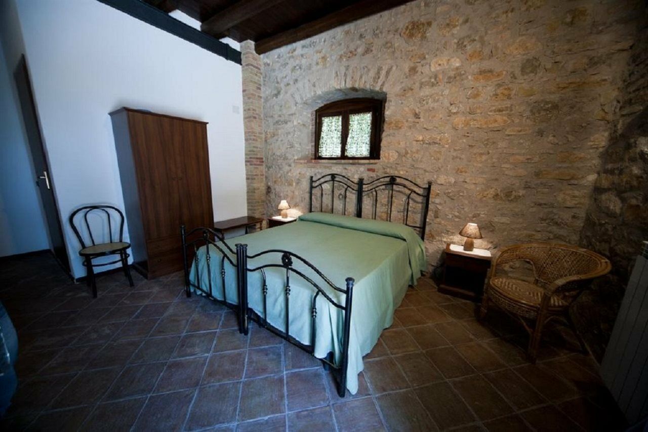 Agriturismo Sant'Agata Пиана дели Албанези Екстериор снимка